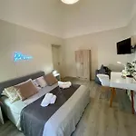4 Balconi Paladini E Bed & Breakfast Lecce