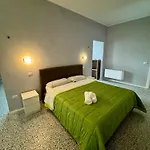 Bed & Breakfast 4 Balconi Paladini E Lecce