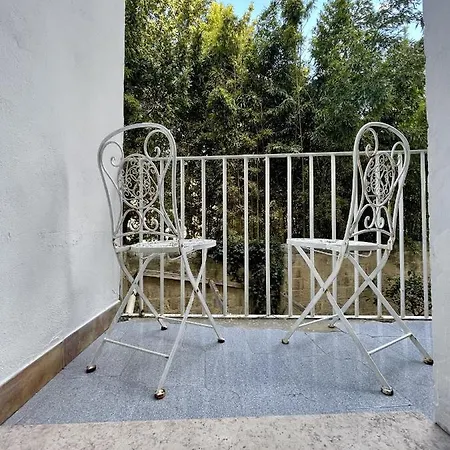 4 Balconi Paladini E Couette-café Lecce