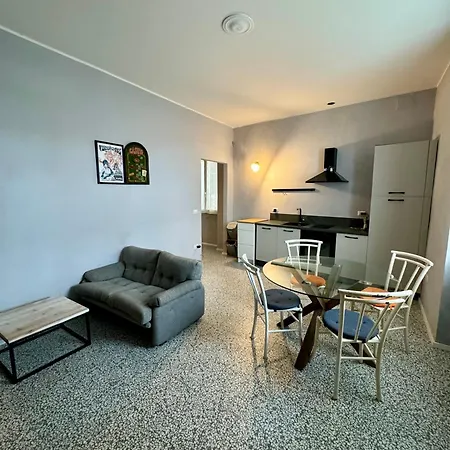 Oda ve Kahvaltı 4 Balconi Paladini E