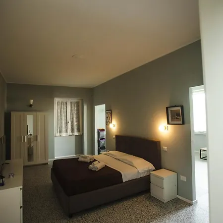 4 Balconi Paladini E Couette-café 3*