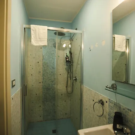 Bed & Breakfast 4 Balconi Paladini E 3*
