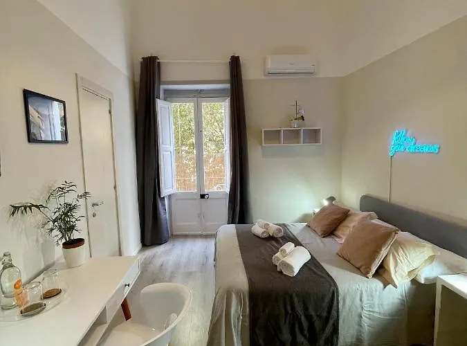 4 Balconi Paladini E Bed and breakfast Lecce