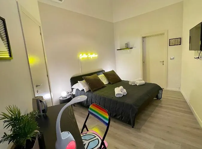 4 Balconi Paladini E Lecce