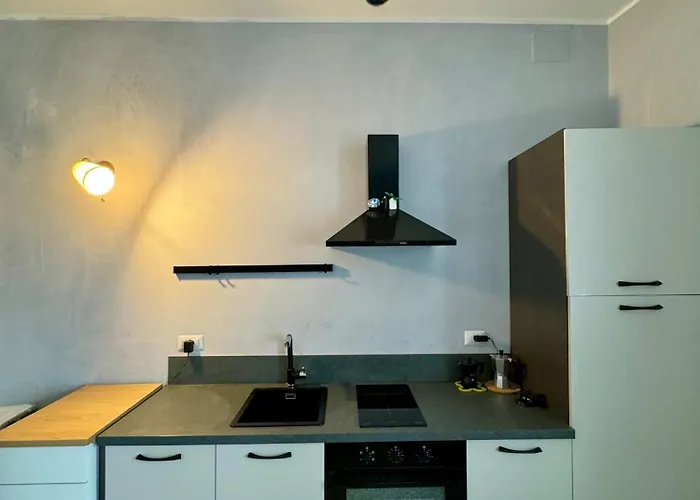 4 Balconi Paladini E Lecce