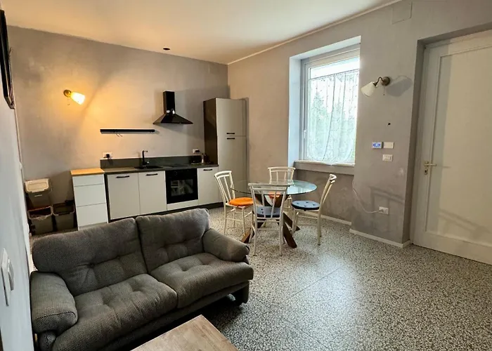 4 Balconi Paladini E Lecce