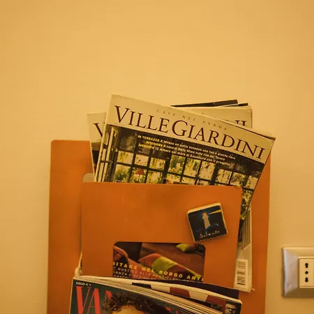 ベッド・アンド・ブレックファスト 4 Balconi Paladini E レッチェ